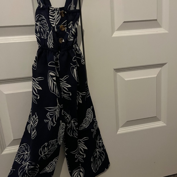 Romper - Picture 2 of 7